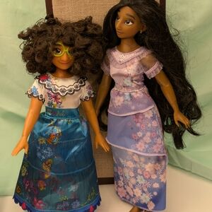 Disney Encanto Mirabel & Isabel Madrigal Dolls In Blue and Lavender
